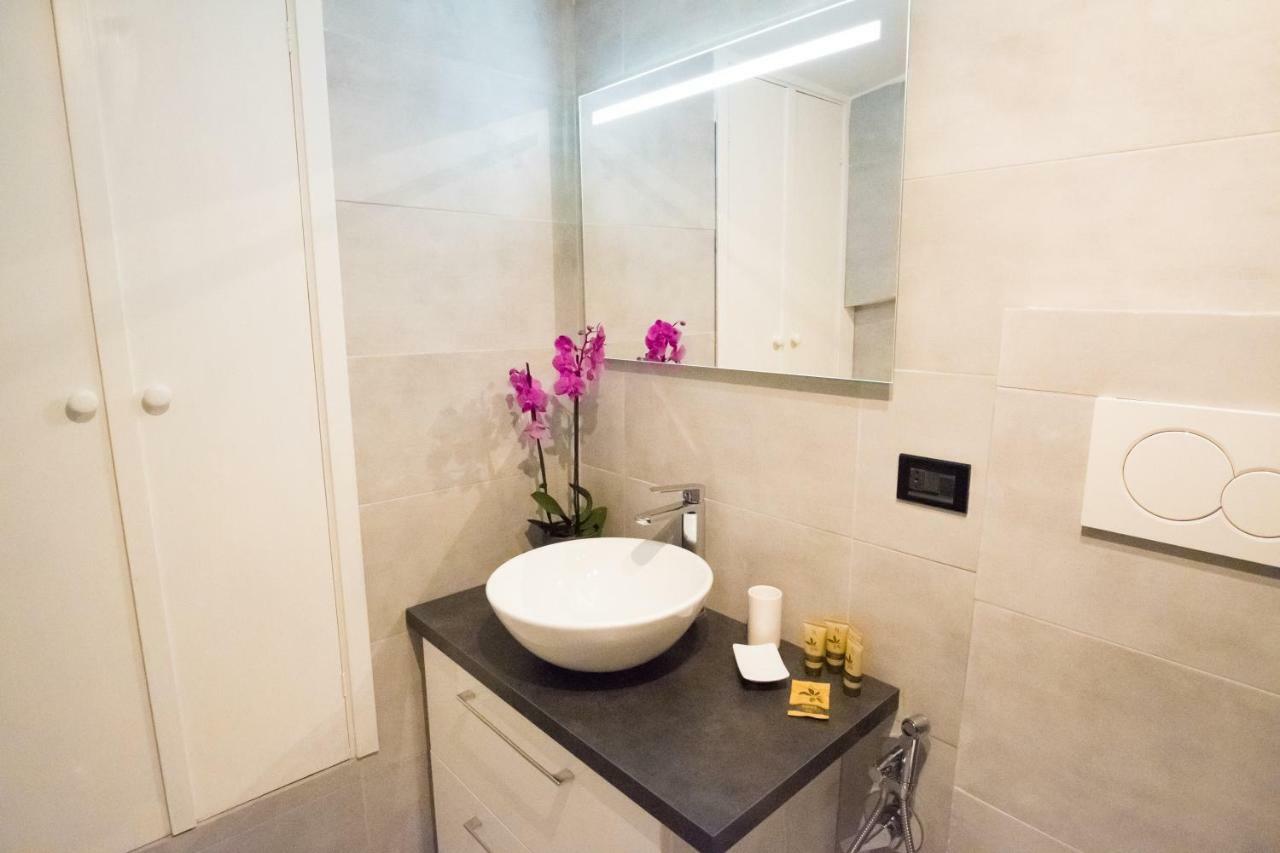 Erida Apartment Spanish Steps Рим Екстериор снимка