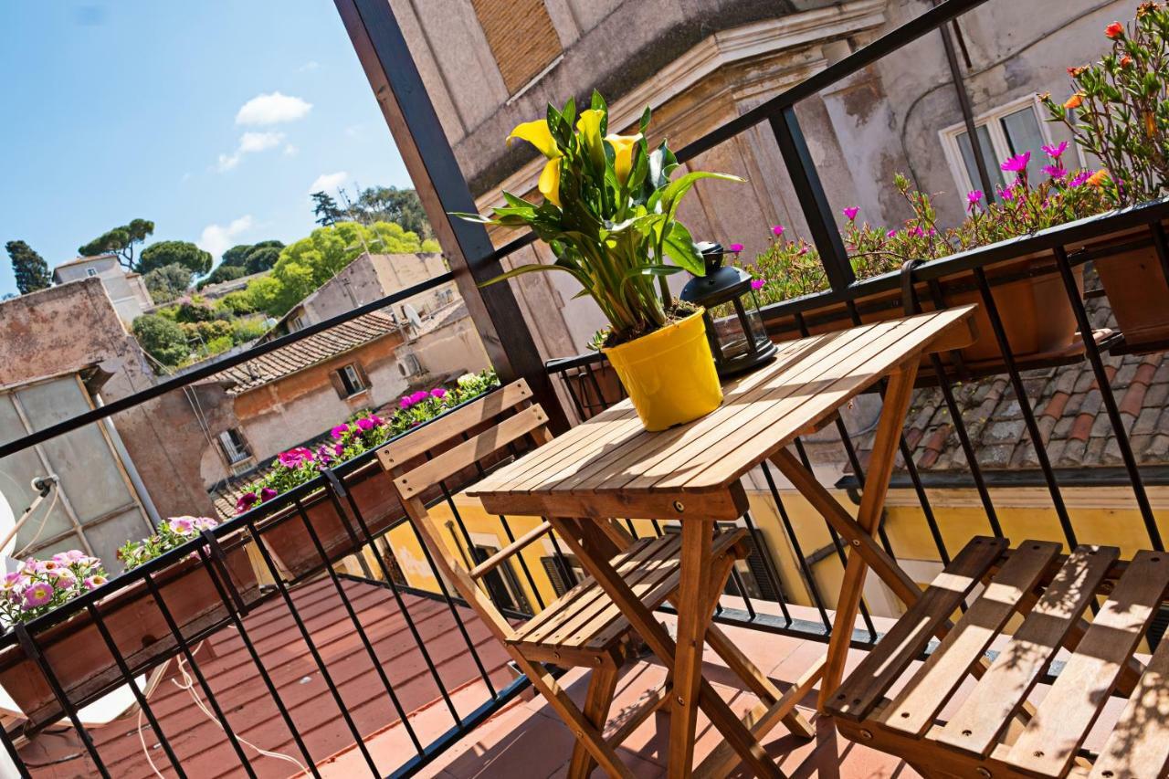 Erida Apartment Spanish Steps Рим Екстериор снимка