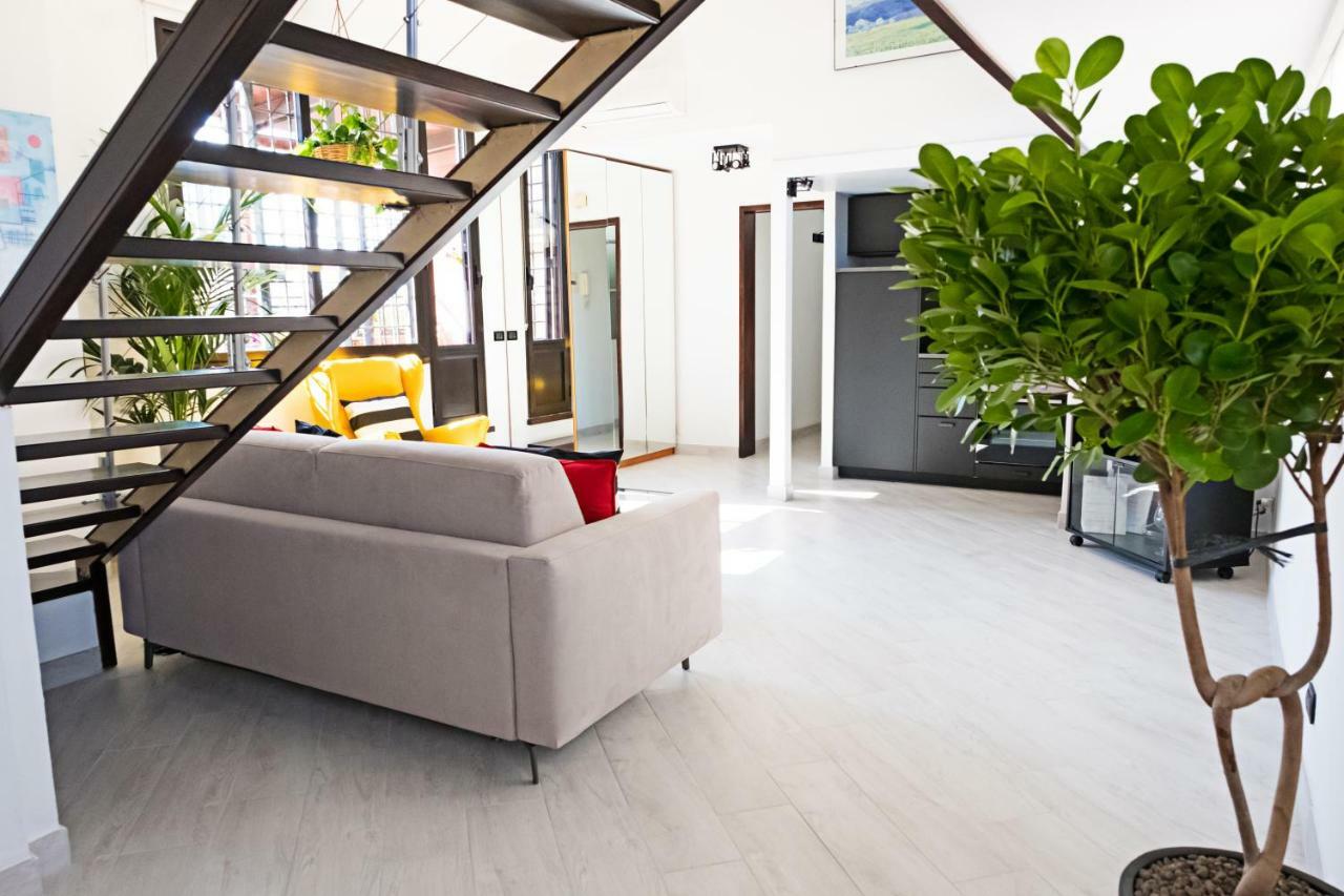 Erida Apartment Spanish Steps Рим Екстериор снимка